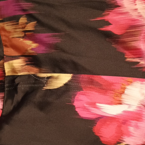 Torrid Pink and Black Watercolor Floral Suit sz 0 - Picture 9 of 16